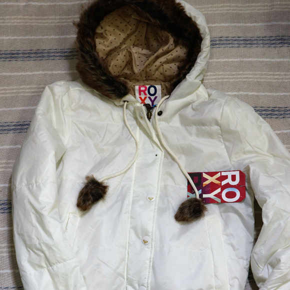 Roxy Other - NWT ROXY Snow Bunny Girls Faux Fur Hoodie Jacket